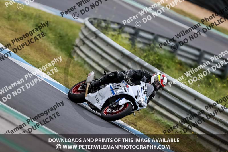 estoril;event digital images;motorbikes;no limits;peter wileman photography;portugal;trackday;trackday digital images